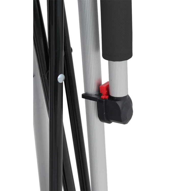 Eurotrail Eurotrail Campingstoel Petit Junior 0001 black ETCF0891 0001 black Eurotrail meubilair ETCF0891 licht grijs bij Leerentveldvrijetijd.nl