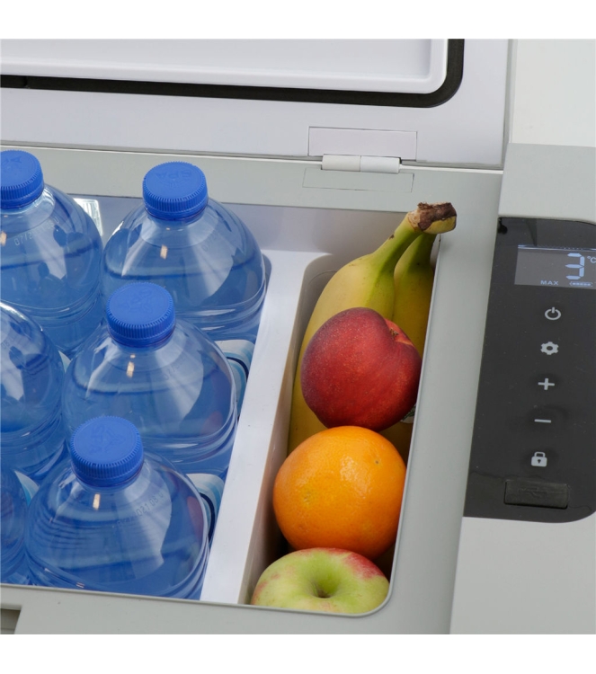 Mestic Mestic Koelbox Compressor MCC-35 ac/dc 1502940 Mestic electra 1502940 ecru bij Leerentveldvrijetijd.nl