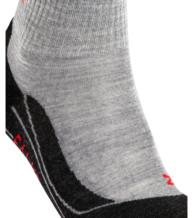 Falke Falke TK5 Wander Short Women 3403_light grey 16473 3403_light grey Falke wandelsokken 16473 lichtblauw bij Leerentveldvrijetijd.nl