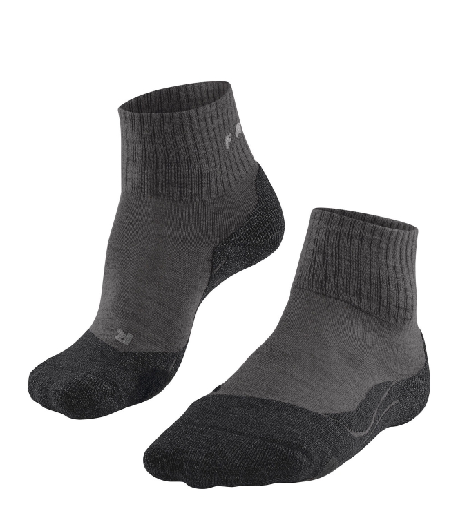 Falke wandelsokken 16328 lichtblauw bij Leerentveldvrijetijd.nl