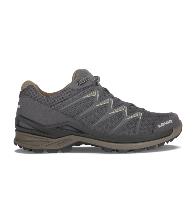 Lowa Lowa Innox Pro GTX Lo 2597 graphite/stone LM311709 2597 graphite/stone Lowa wandelschoenen LM311709 lichtblauw bij Leerentveldvrijetijd.nl