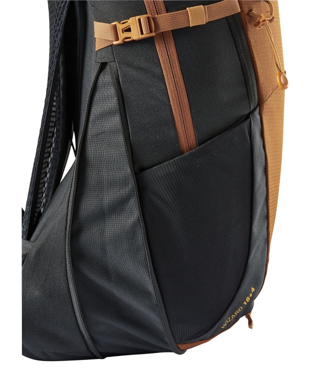 Vaude Vaude Wizard 18+4 dagtour rugzak 008_black/umbra 14566 008_Black/Umbra Vaude tassen 14566 marine bij Leerentveldvrijetijd.nl