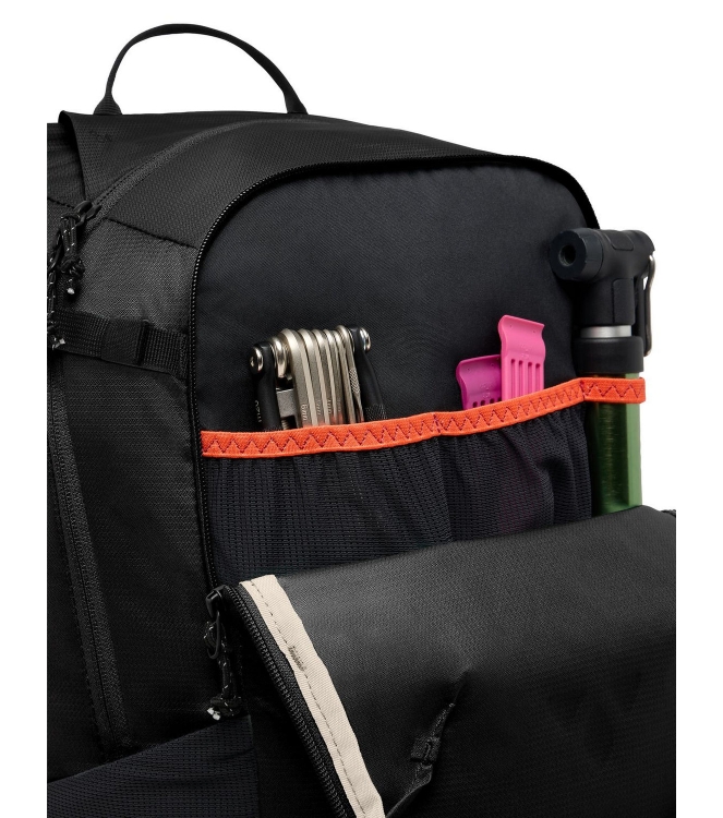 Vaude Vaude Trailvent 15 dagtour rugzak 010_black 47276 010_Black Vaude tassen 47276 licht grijs bij Leerentveldvrijetijd.nl