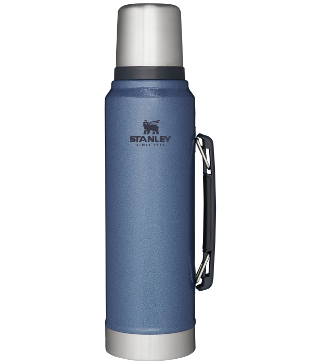 Stanley Stanley The Legendary Classic Bottle 1.0L / 1.1QT hammertone lake 10-08266-058 Hammertone Lake Stanley koken 10-08266-058 antraciet bij Leerentveldvrijetijd.nl