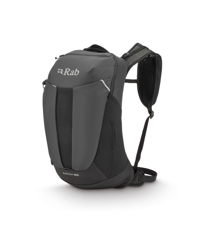 Rab Rab Airox 18 blk_black QAQ-09 BLK_Black Rab tassen QAQ-09 licht grijs bij Leerentveldvrijetijd.nl