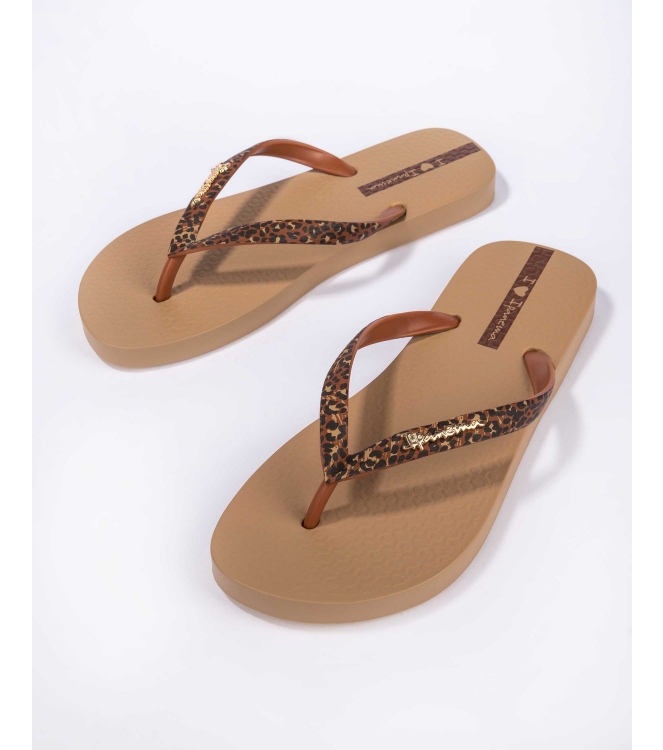 Ipanema Ipanema Duna beige IP 83443 AJ641 Beige Ipanema slippers IP 83443 AJ641 jeans bij Leerentveldvrijetijd.nl